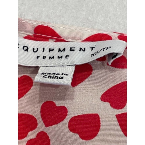 Equipment Femme Size XS Lyle Heart Print Silk Tank Top Sleeveless Blouse Red - Picture 9 of 11
